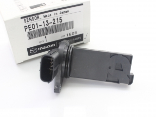 Датчик расхода воздуха PE0113215 (MAZDA)