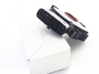 Датчик положения коленвала FN0221444 (MAZDA)